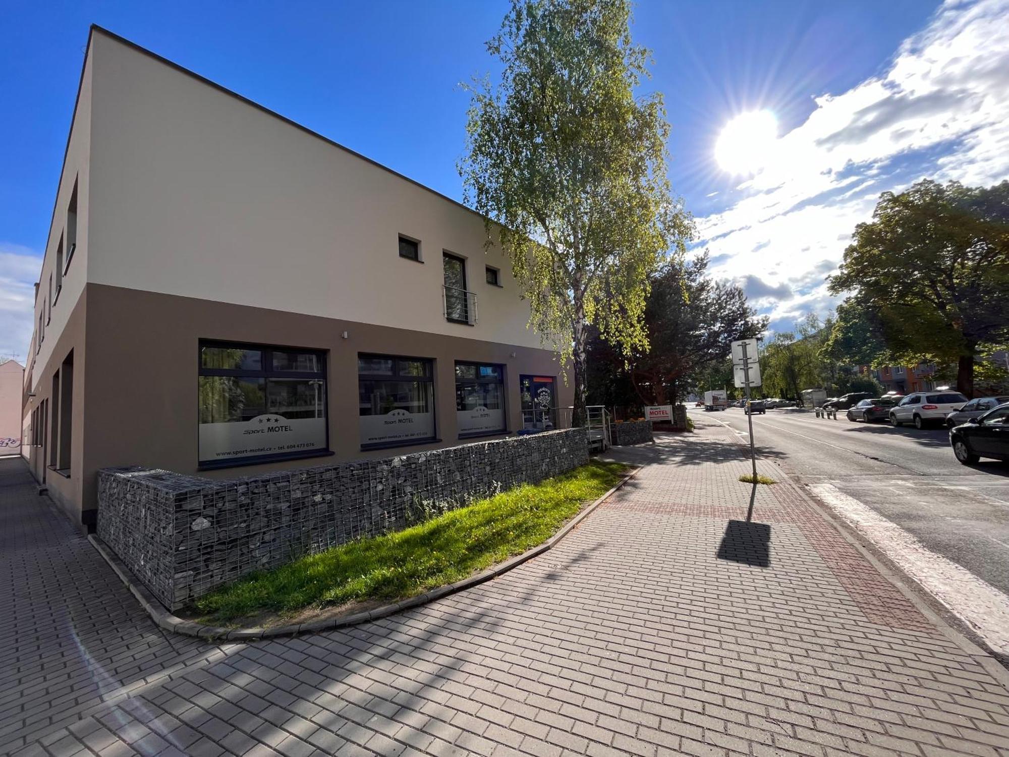 Sport Hotel Centrum Валашске-Мезиржичи Экстерьер фото